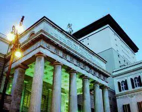 Carlo Felice, il problema non è il manovratore