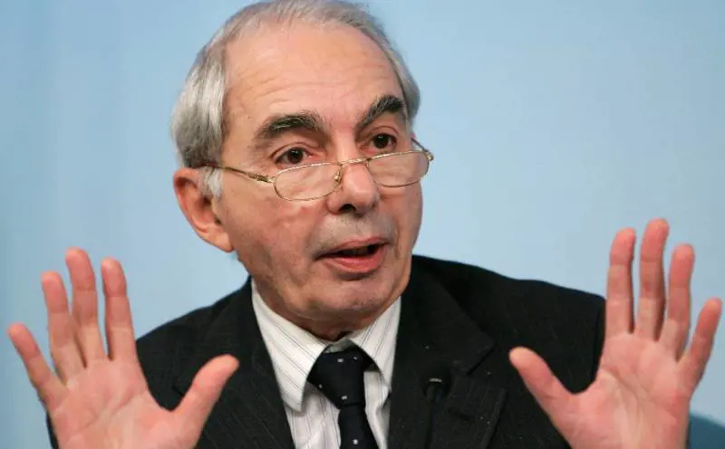 Approvato il pacchetto sicurezza 
Ma il governo si spacca: 3 astenuti