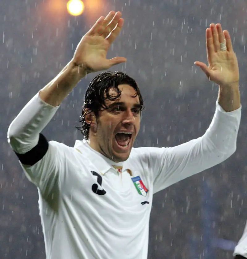 Toni: "Grandi nella bolgia". Cannavaro: "Siamo forti"