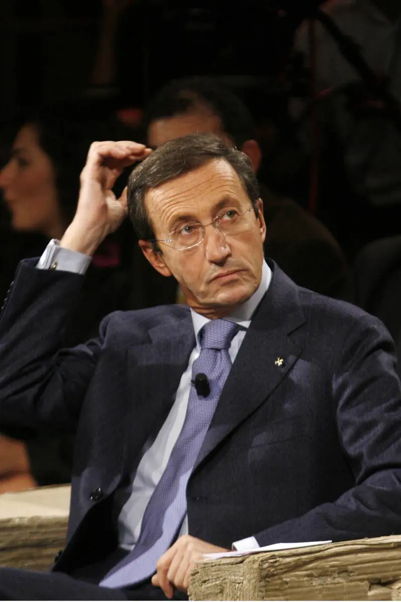 Fini a Fi: "Noi nel Pdl? Ma con quali regole?"