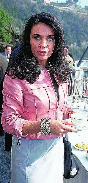 Litiga e si spoglia, arrestata Miriam Ponzi