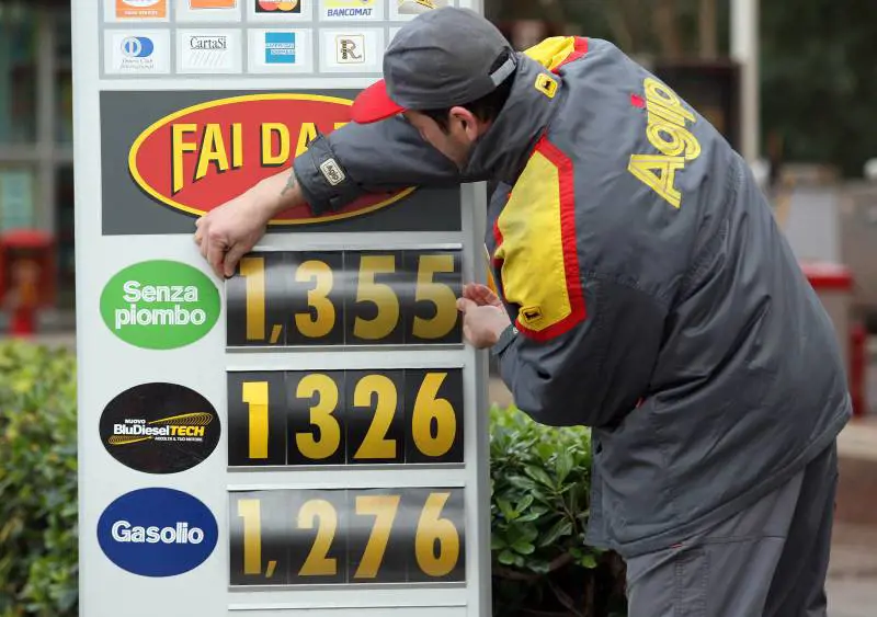 Gasolio, nuovo aumento record