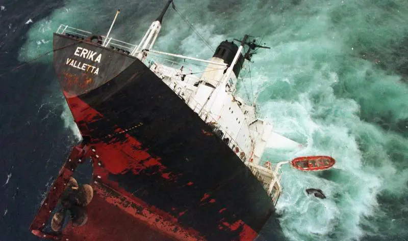 Naufragio della Erika: maximulta  
e condanne per la Total e il Rina