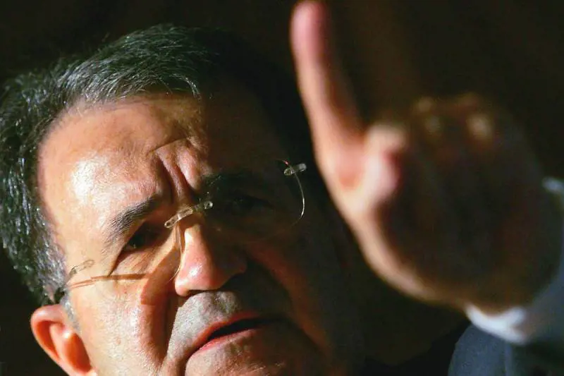 Prodi, oggi fiducia alla Camera  
Ma è caccia ai voti dei senatori