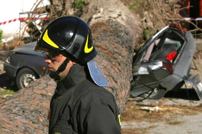 Maltempo al sud, 4 morti 
a causa del forte vento