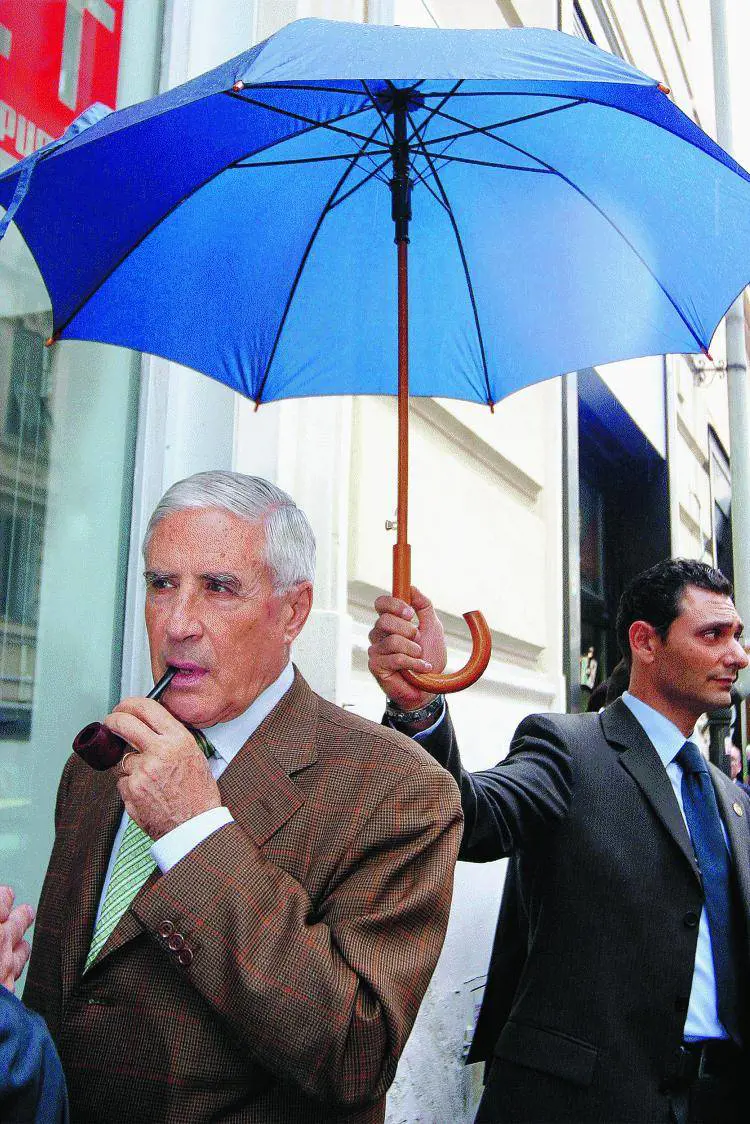 La rabbia dei sindacati, esclusi dall’incontro con l’ex leader sindacale