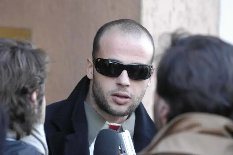 Azouz ai coniugi Romano: "Sarete dimenticati"