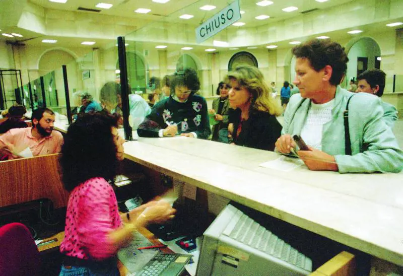 Ispettore con la mazzetta, 
il fisco non può licenziarlo