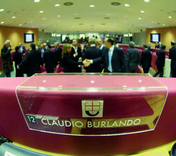 Nel mirino degli alleati, Burlando cerca lUdc