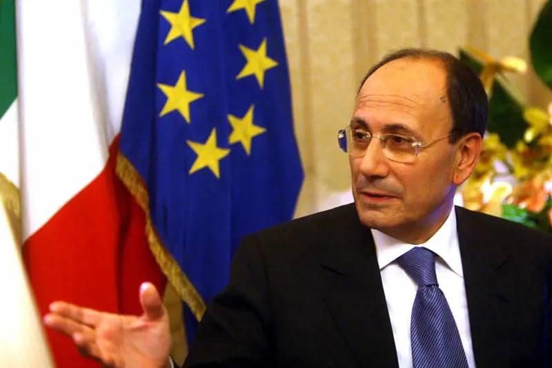 Schifani: "Basta veleni, confronto sui contenuti"