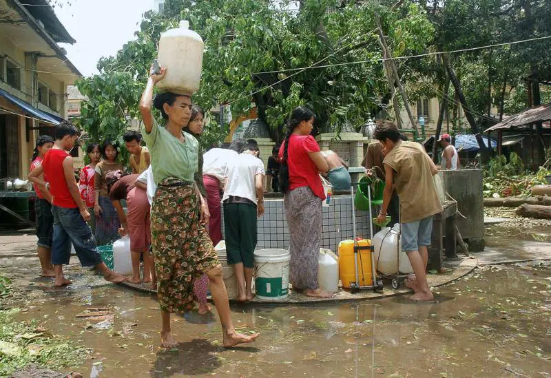 Birmania, Nargis fa strage: 15mila vittime 