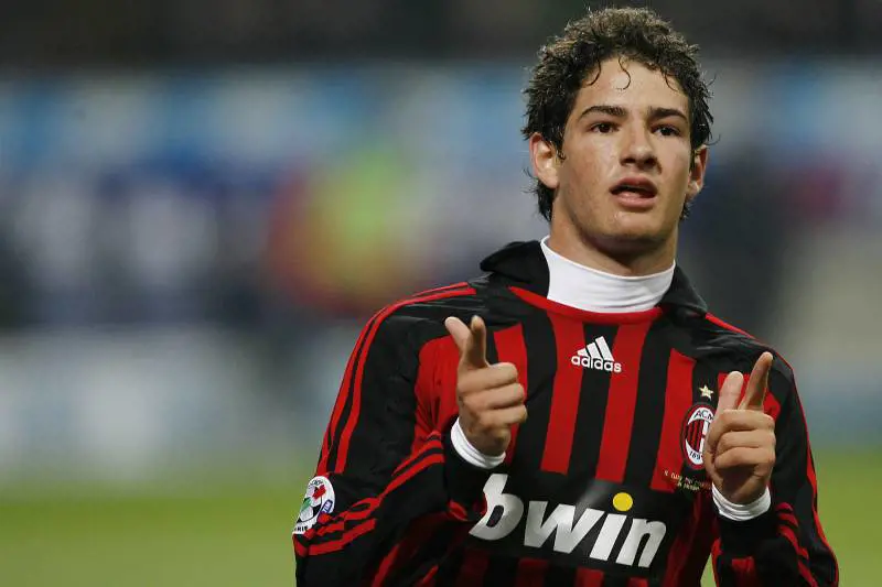 Milan, Berlusconi è nero  
Ecco i perché del tracollo