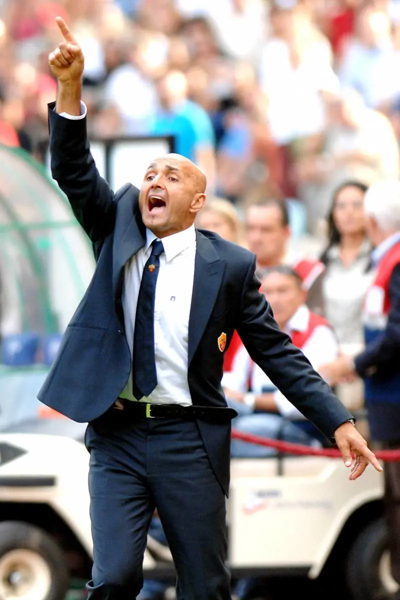 Festa a Trigoria. "Tanto dipende
tutto da loro..." 