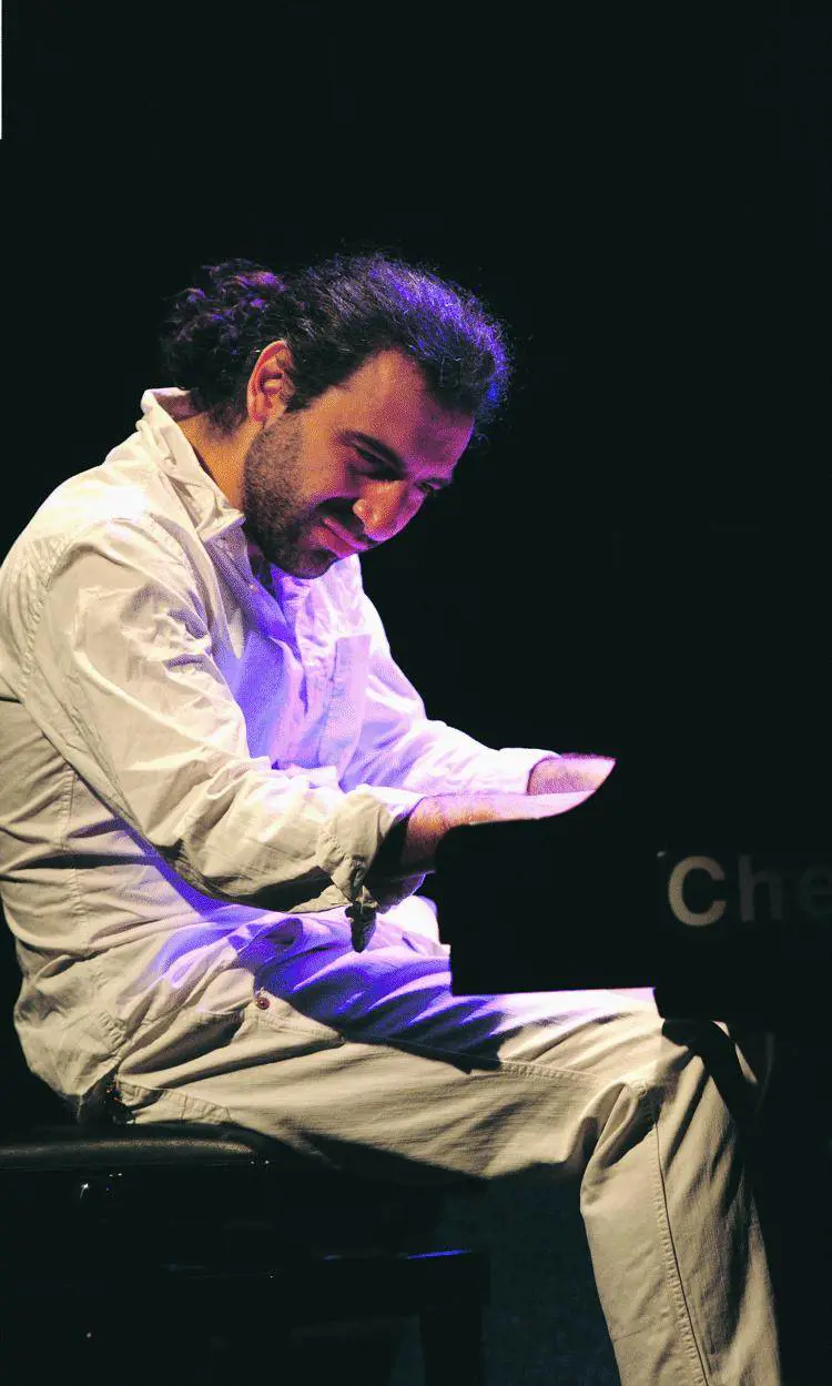 «Metto la casacca Carioca e poi suono con Veloso»