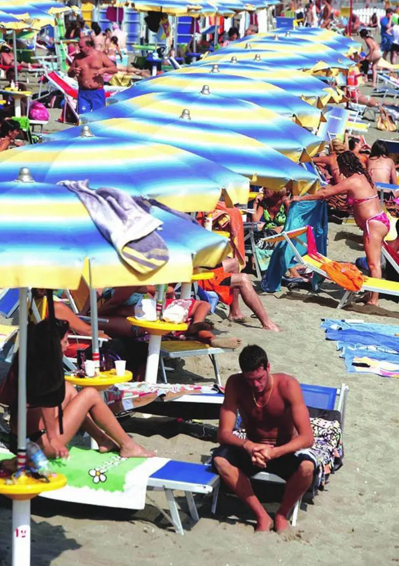 Traffico, coltelli e incidenti: una domenica da dimenticare