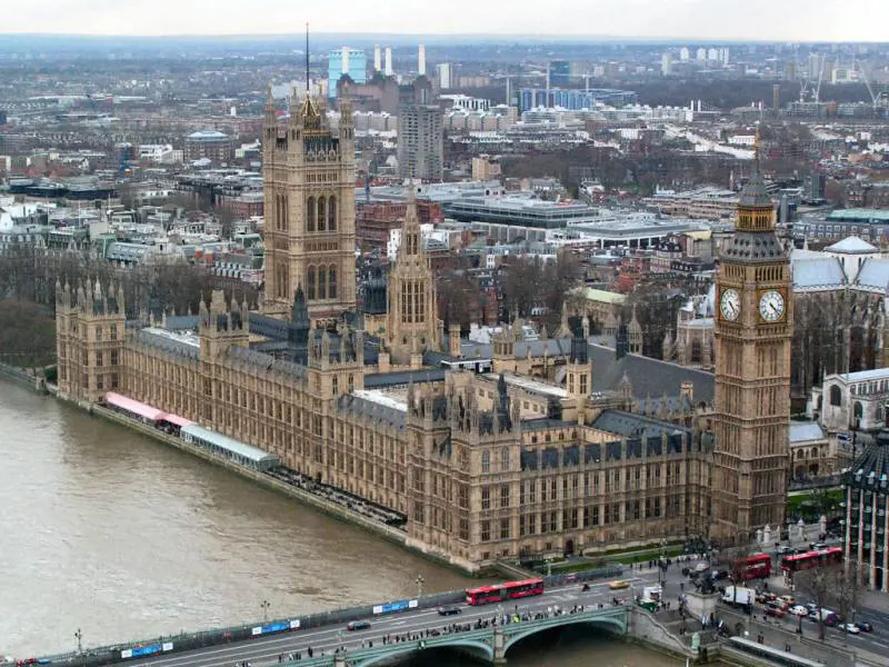 In 5 minuti un jihadista potrebbe fare strage a Westminster
