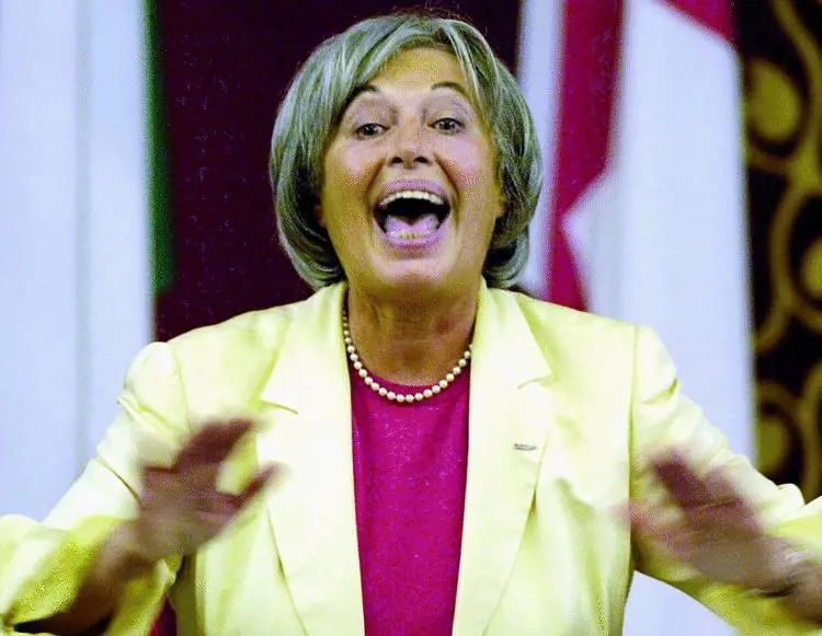 Marta non vuole farsi sceriffo, ma insiste: «Non ho mai rifiutato i militari»