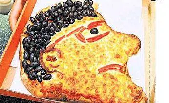 Capello, faccia da pizza