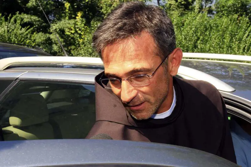 Raid in convento, trovati bigliettini contro i frati