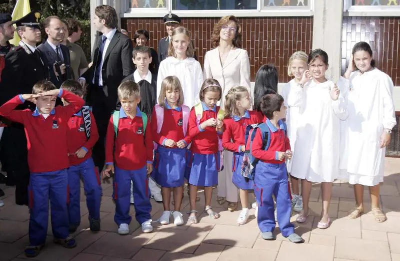 Scuola, Berlusconi difende la Gelmini