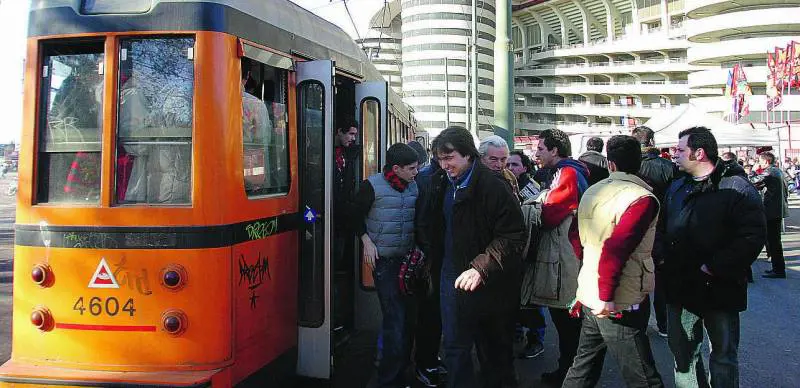 Milan e Inter: «Per i tifosi servono più autobus»