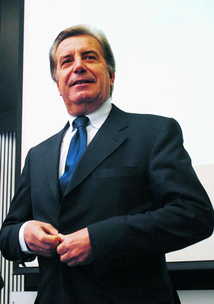 Energia, la Ue studia lo stop alle tariffe: soffrono Enel e utilities