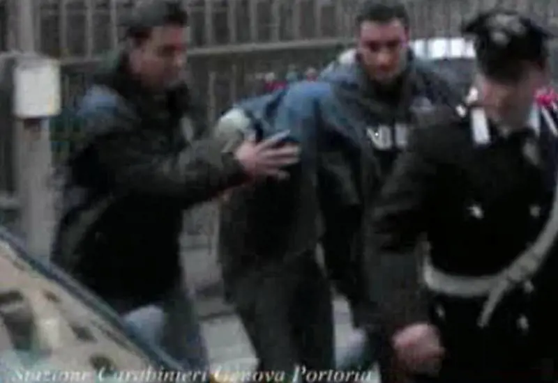 «Sono un mafioso». Così minacciava le liceali