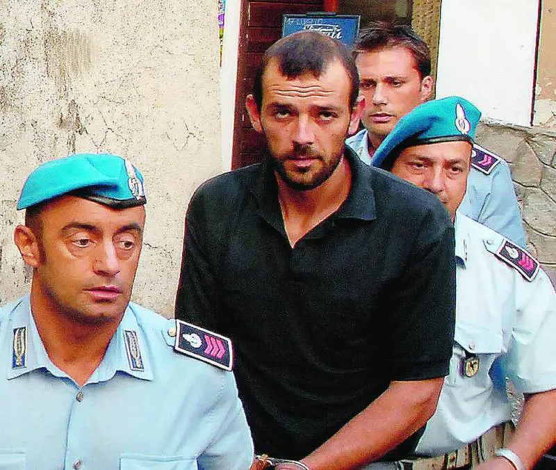 Ubriaco travolse ragazza Non regge al rimorso e si impicca a una scala