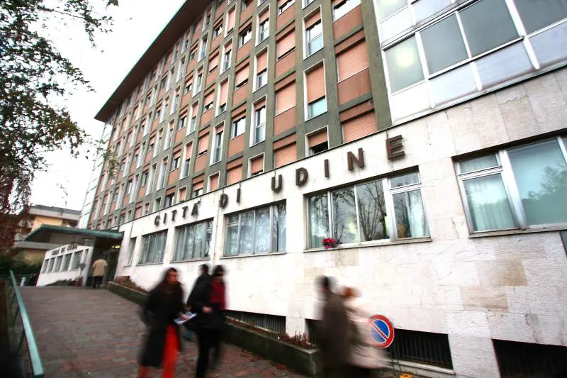 Eluana, clinica Udine: intimidazioni da Sacconi 
Torino, ragazza si sveglia da stato vegetativo