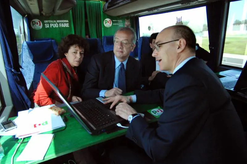 Tutti gli "aiutini" di Soru ai costruttori amici