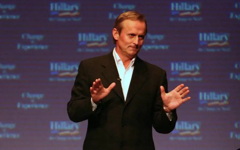 John Grisham ci ricasca: «accusato» per uno stupro (letterario). E non è la prima volta