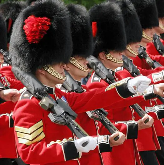 Londra, ora è reato fotografare 
le guardie di Buckingham Palace