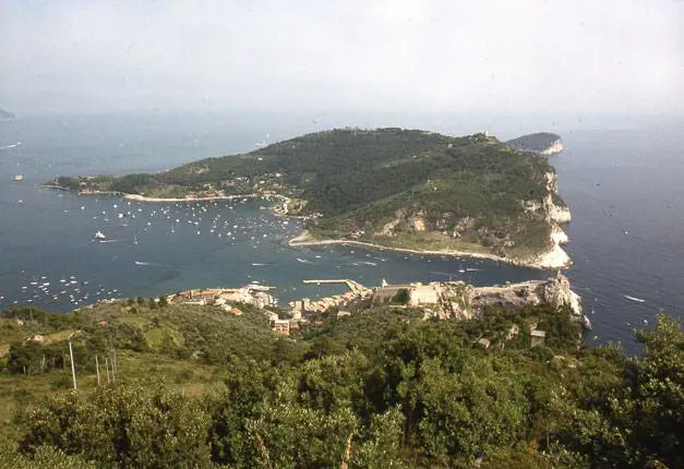 Difesa: le ex caserme 
diventeranno alberghi