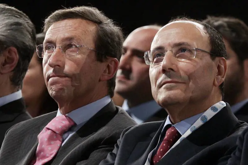 Fecondazione, Schifani "corregge" Fini