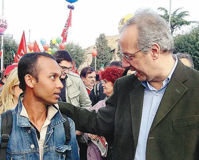 Da Bertinotti a Veltroni, lo show degli scomparsi come a "Chi l'ha visto?"