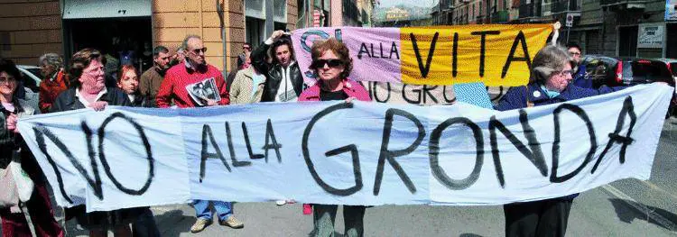 Lanciando un sasso provano a demolire lidea della Gronda