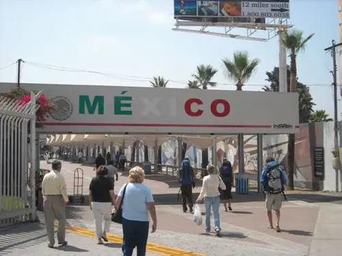 Muro contro muro: nel mondo 
è tornata di moda la cortina di ferro