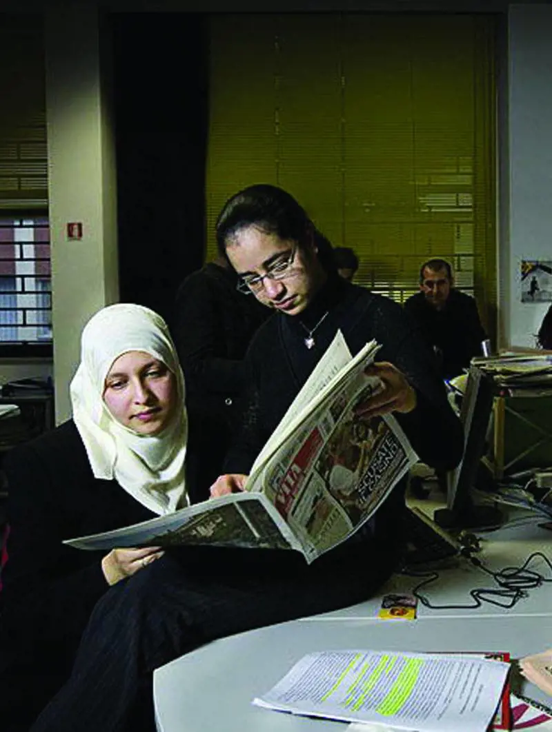 Velo, rossetti e libertà Le penne dell’islam sfidano il pregiudizio