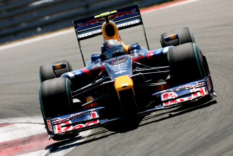 F1, Vettel è in pole 
Le Ferrari inseguono