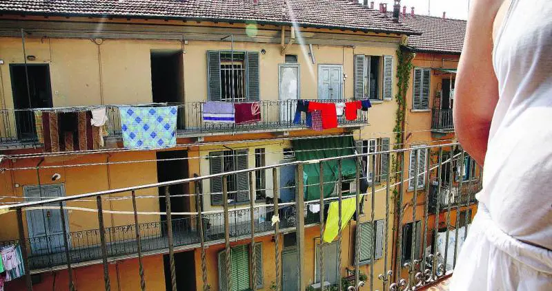Bimbo di due anni muore in un tugurio