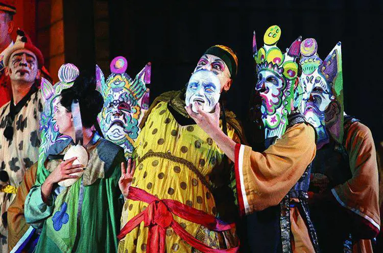 In Turandot il dramma della giovane cameriera del maestro Puccini