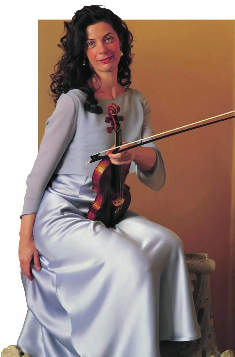 Cinzia, gran violino al femminile per Notturno d’archi