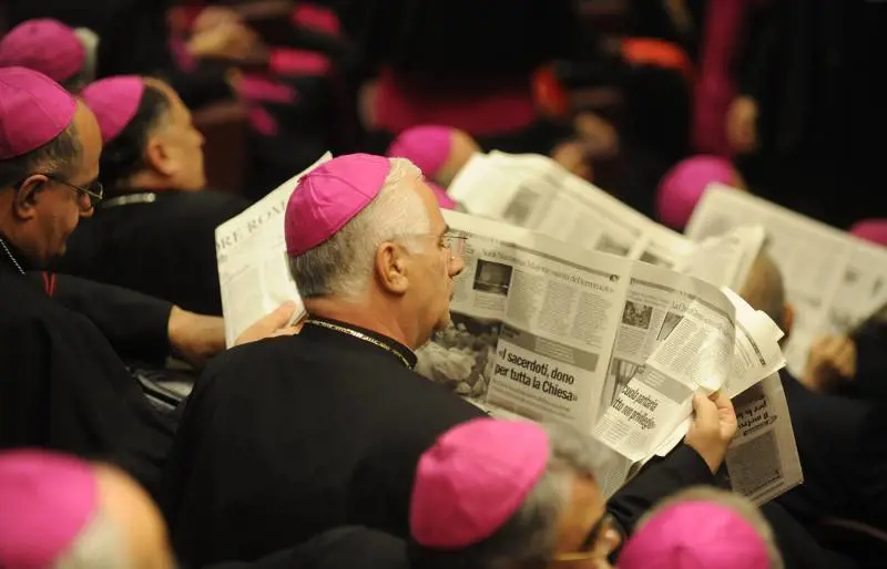 Caso Boffo, scontro tra Cei e il Giornale 
Feltri: "Moralisti smascherati, avanti"