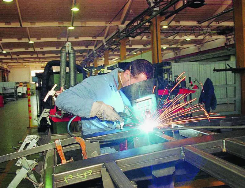 Limprenditore: «Ho gli ordini ma le banche mi tagliano i fidi»