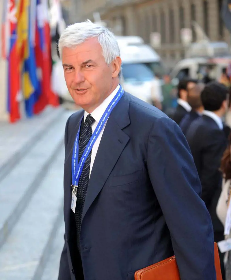 Profumo fa pressing sulle Fondazioni  per laumento di capitale