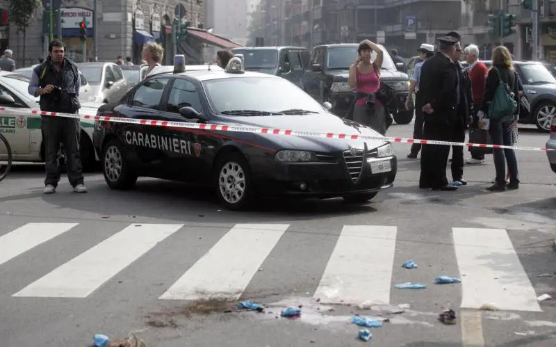 Massacrata in strada con la mannaia
