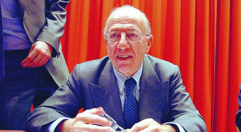 Mediaset pronta per acquisizioni Pay tv, nuovo boom dei ricavi