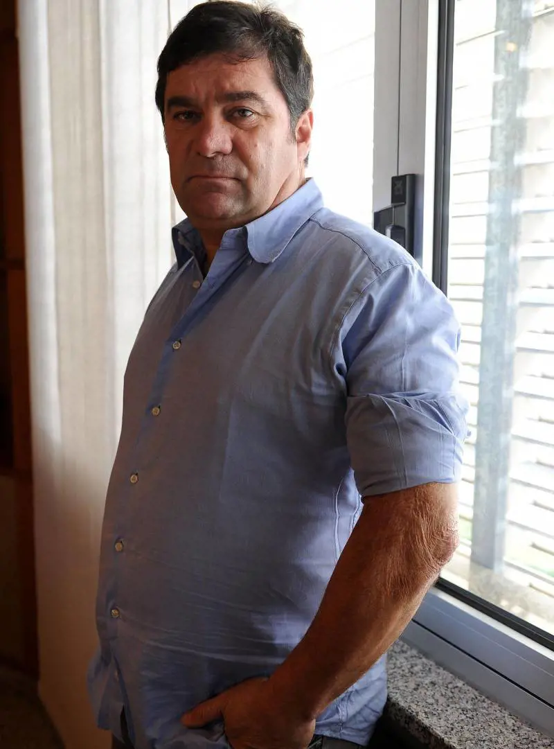 Luomo che si gettò nel fuoco per salvare i suoi dipendenti