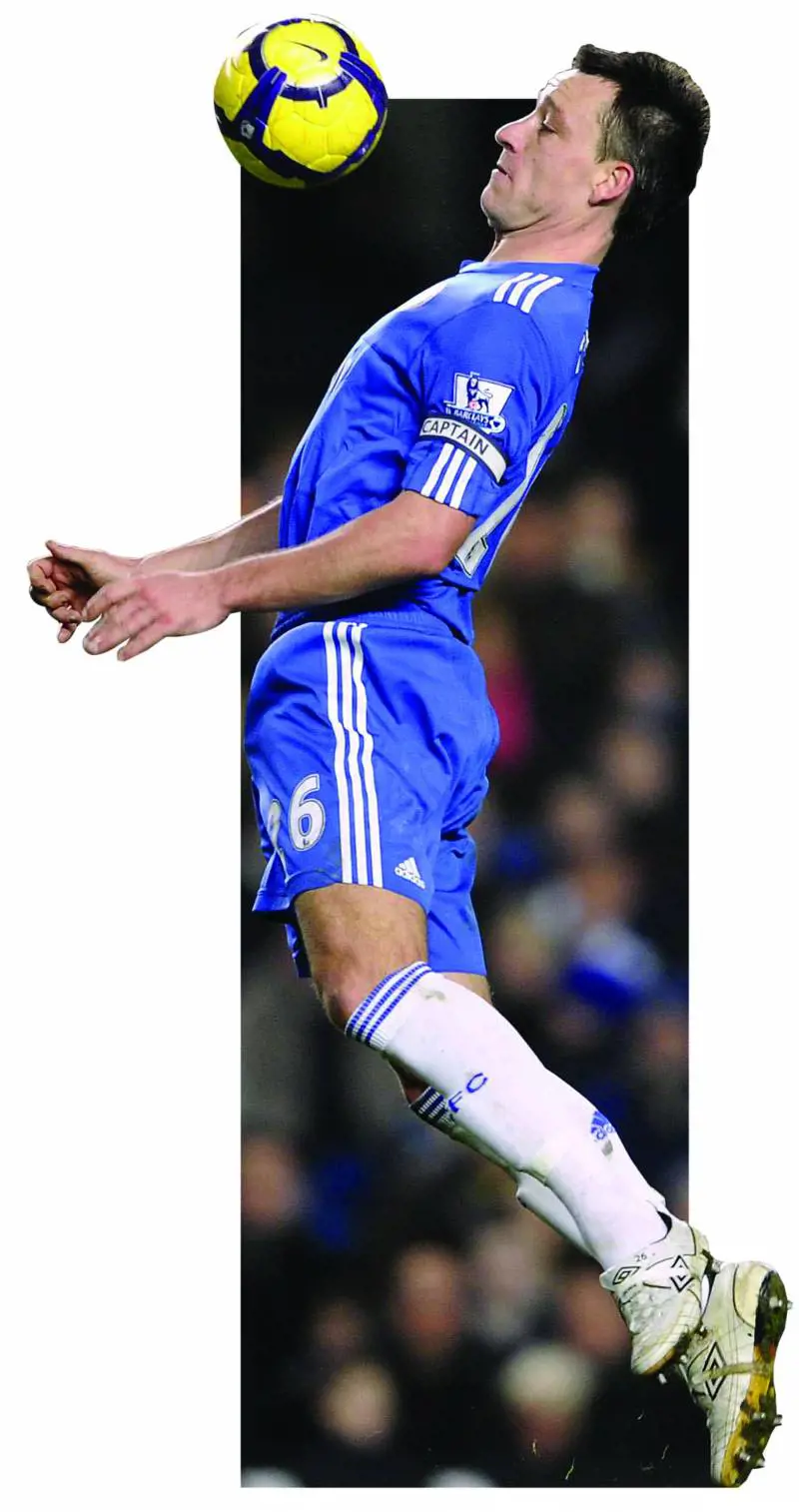 Il capitano ruba la donna allamico E le corna diventano affare di Stato