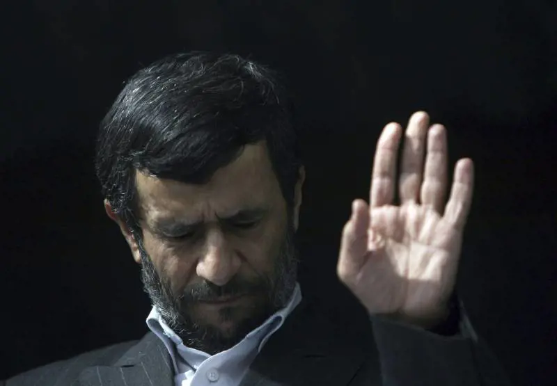 Iran: no stop arricchimento in cambio di isotopi